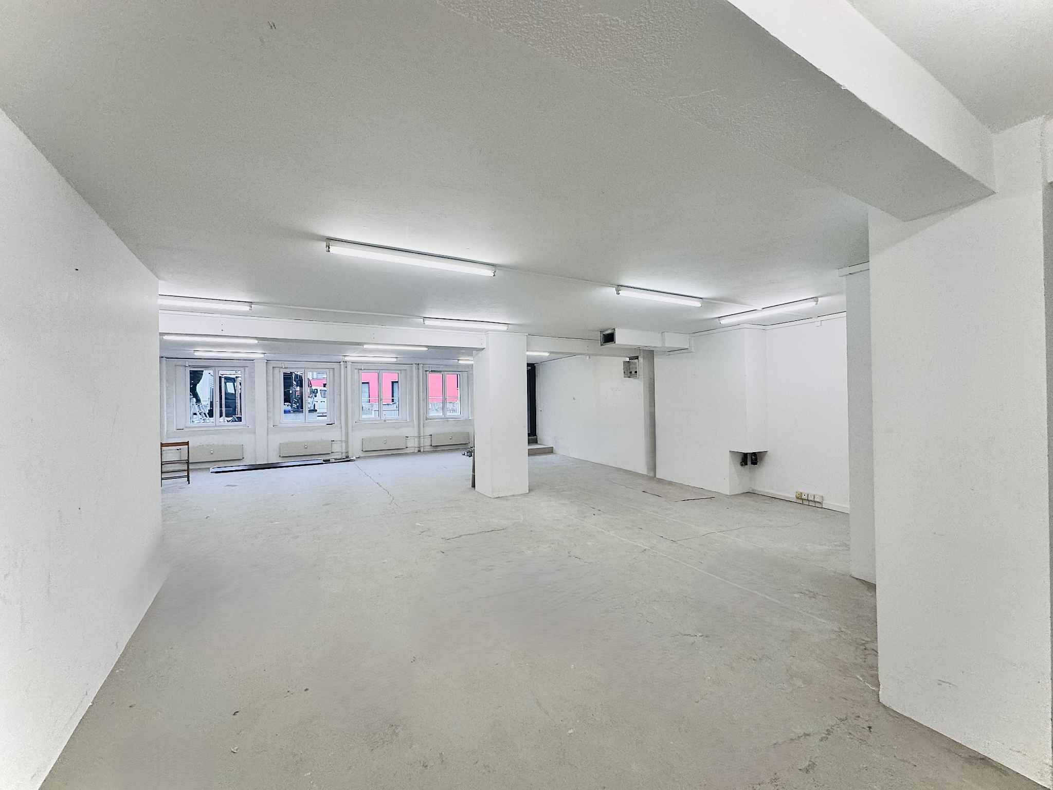 Arcade, bureaux, locaux de 105 m2 à louer à Lausanne