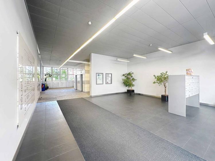 Espace Innovant au Cœur de Lausanne - Idéal pour Laboratoires, Cleantech & Industrie Légère