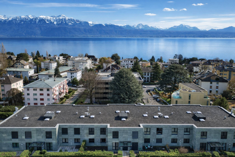 Duplex contemporain avec jardin privatif et vue sur les Alpes à Pully Sud
