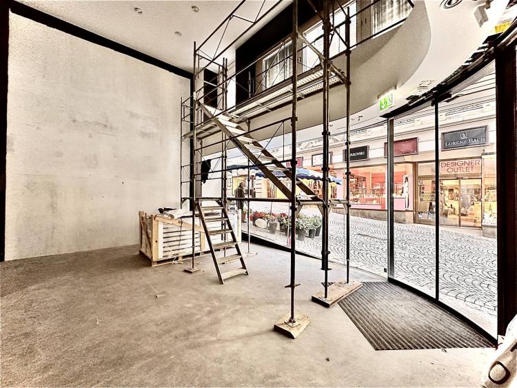 Location d'Arcade Commerciale - Rue de Bourg, Lausanne