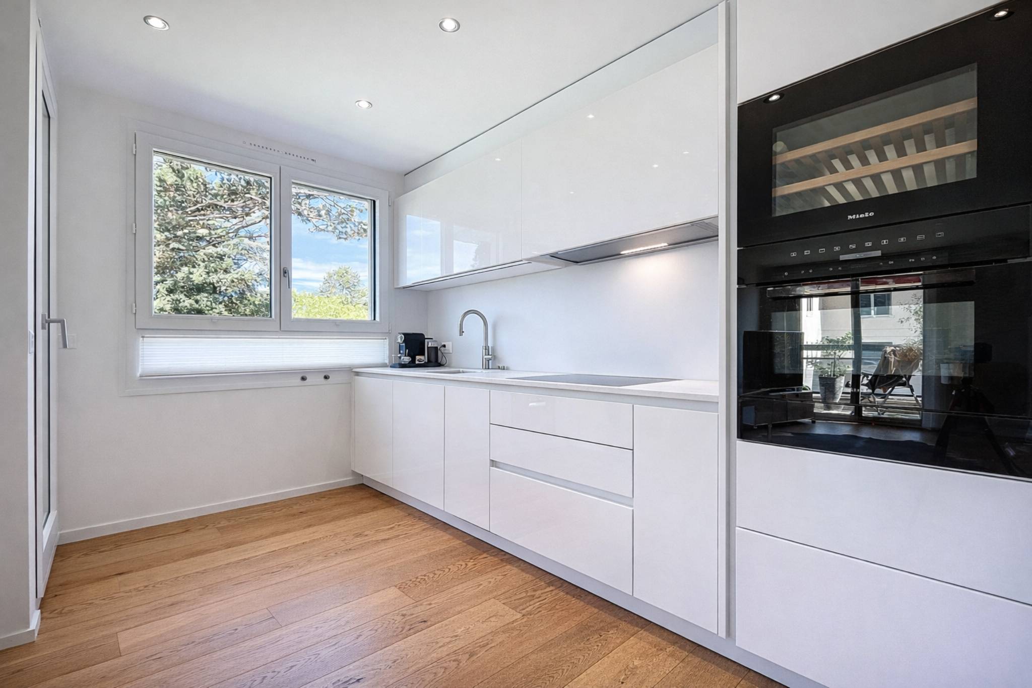 Appartement de standing de 4.5 pièces au cadre sécurisé et verdoyant