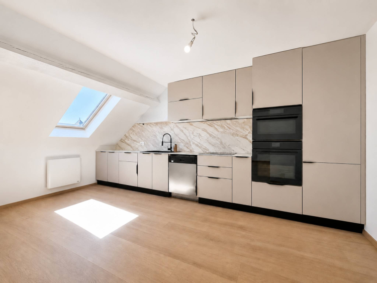 Au centre du village, attique de 153 m2 avec du cachet