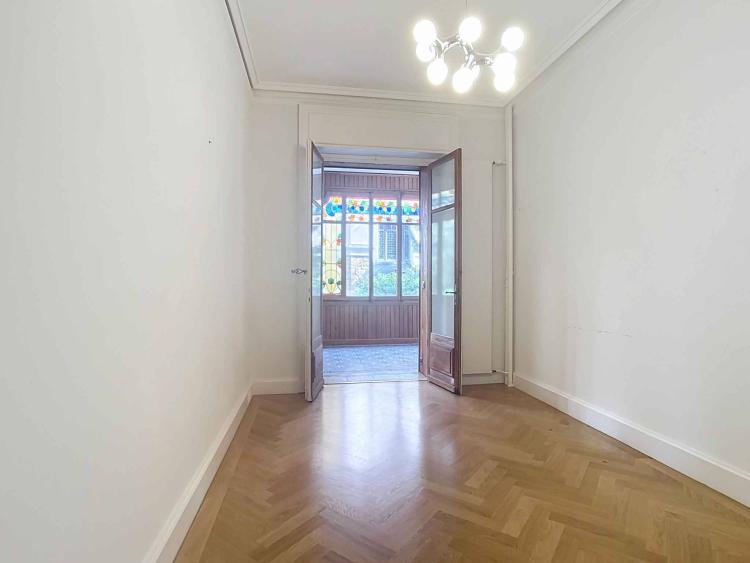 Rez-de-jardin de prestige au cœur du quartier de Florimont