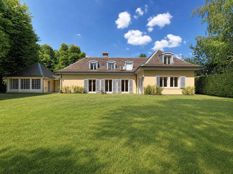Propriété familiale d'exception, au cœur d'un écrin de verdure lausannois