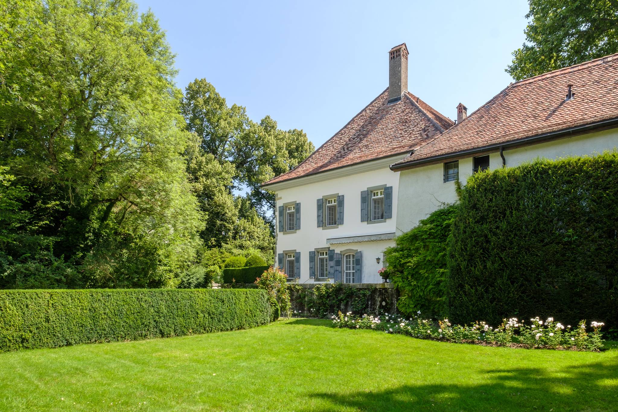 Manoir du XVème siècle sis sur 27'000 m²
