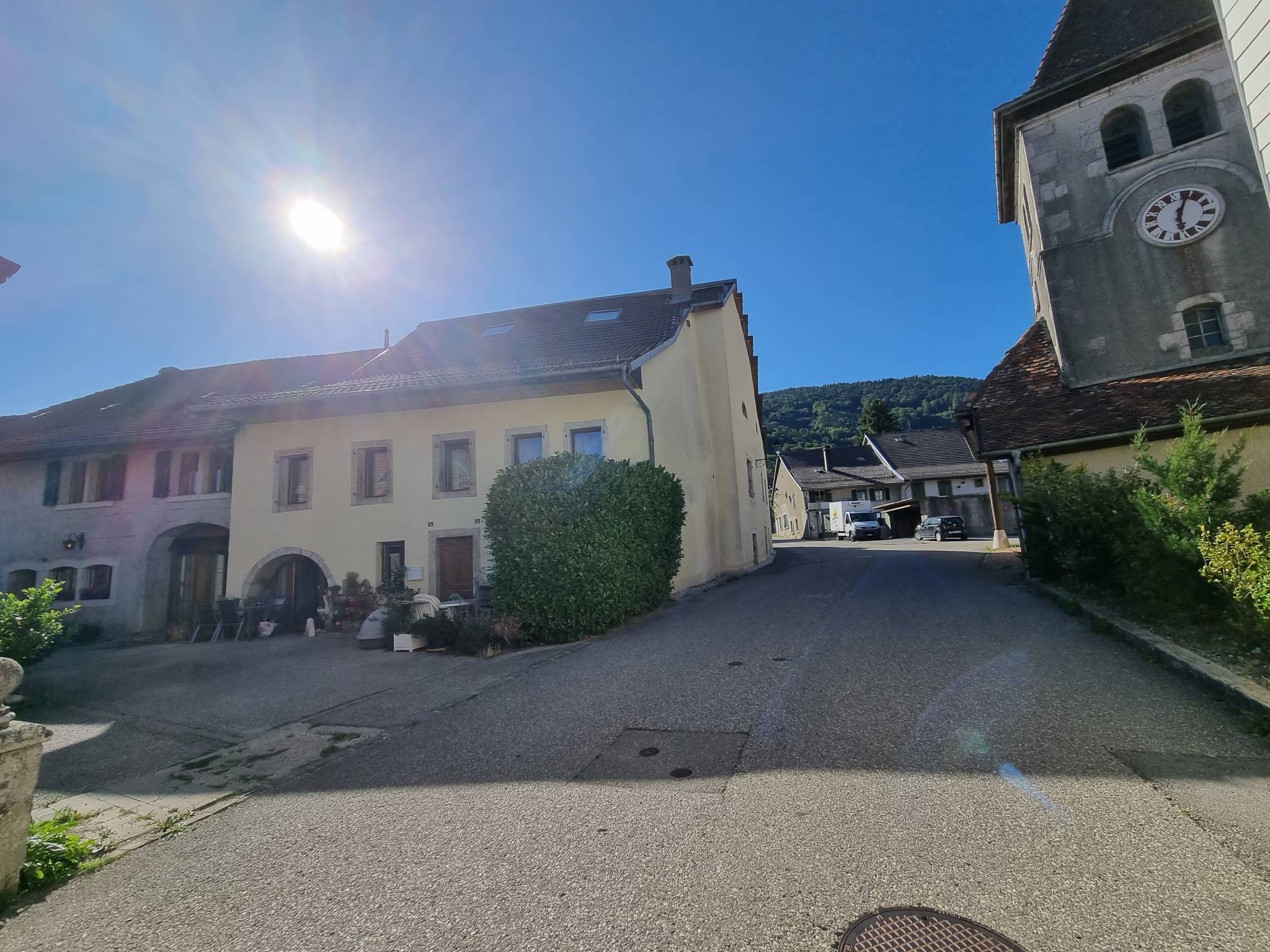 Appartement atypique avec de généreux volumes