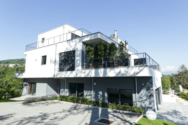 Maison de luxe avec vue imprenable à Pully