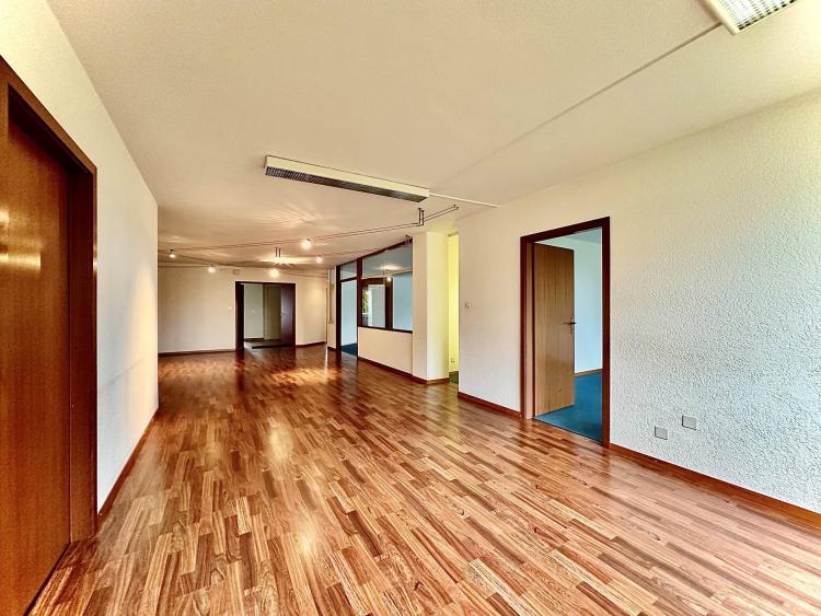 Bureaux, locaux de 151 m2 à louer à Lausanne