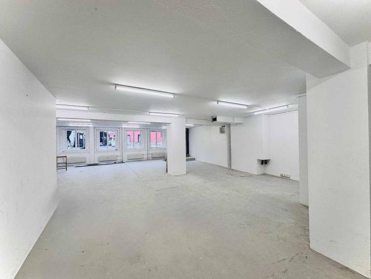 Arcade, bureaux, locaux de 105 m2 à louer à Lausanne