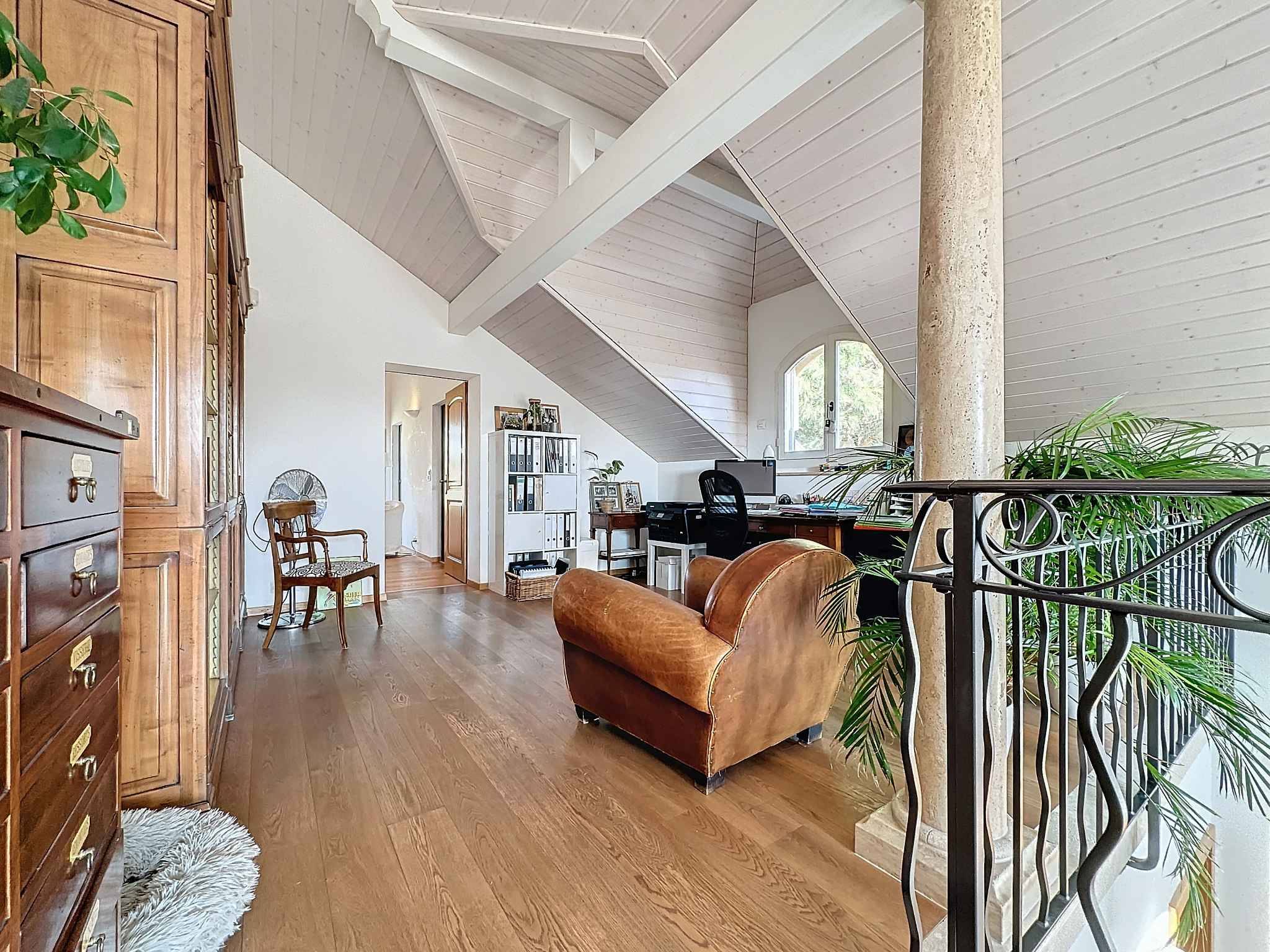 Magnifique villa individuelle de style méridional avec piscine