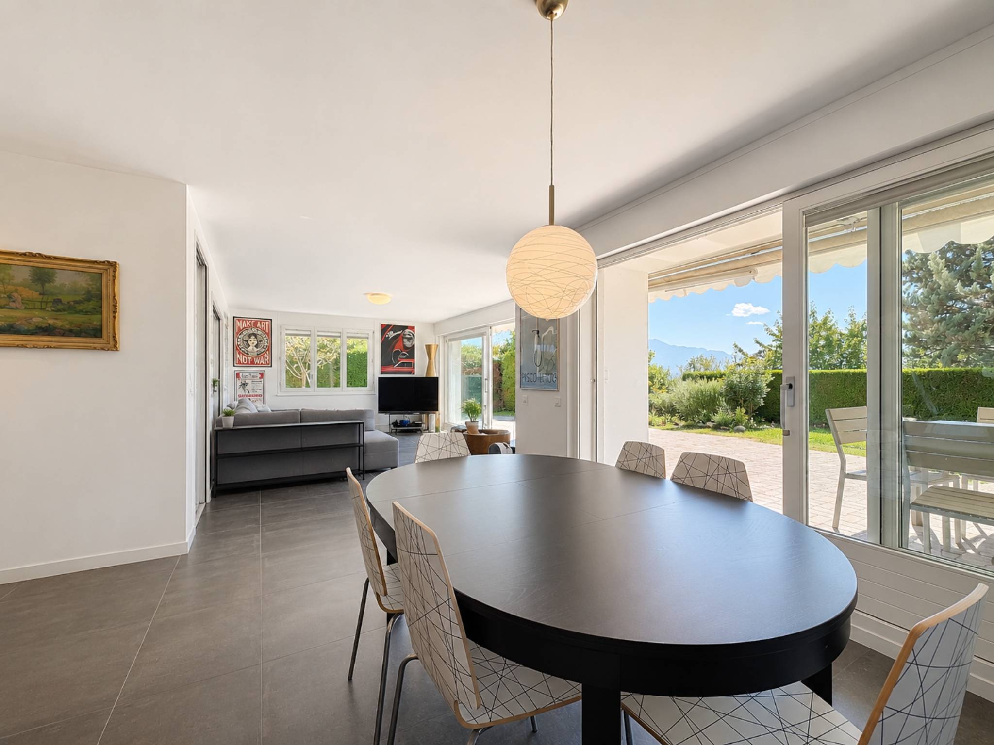 Appartement en rez-de-jardin de plus 145 m2