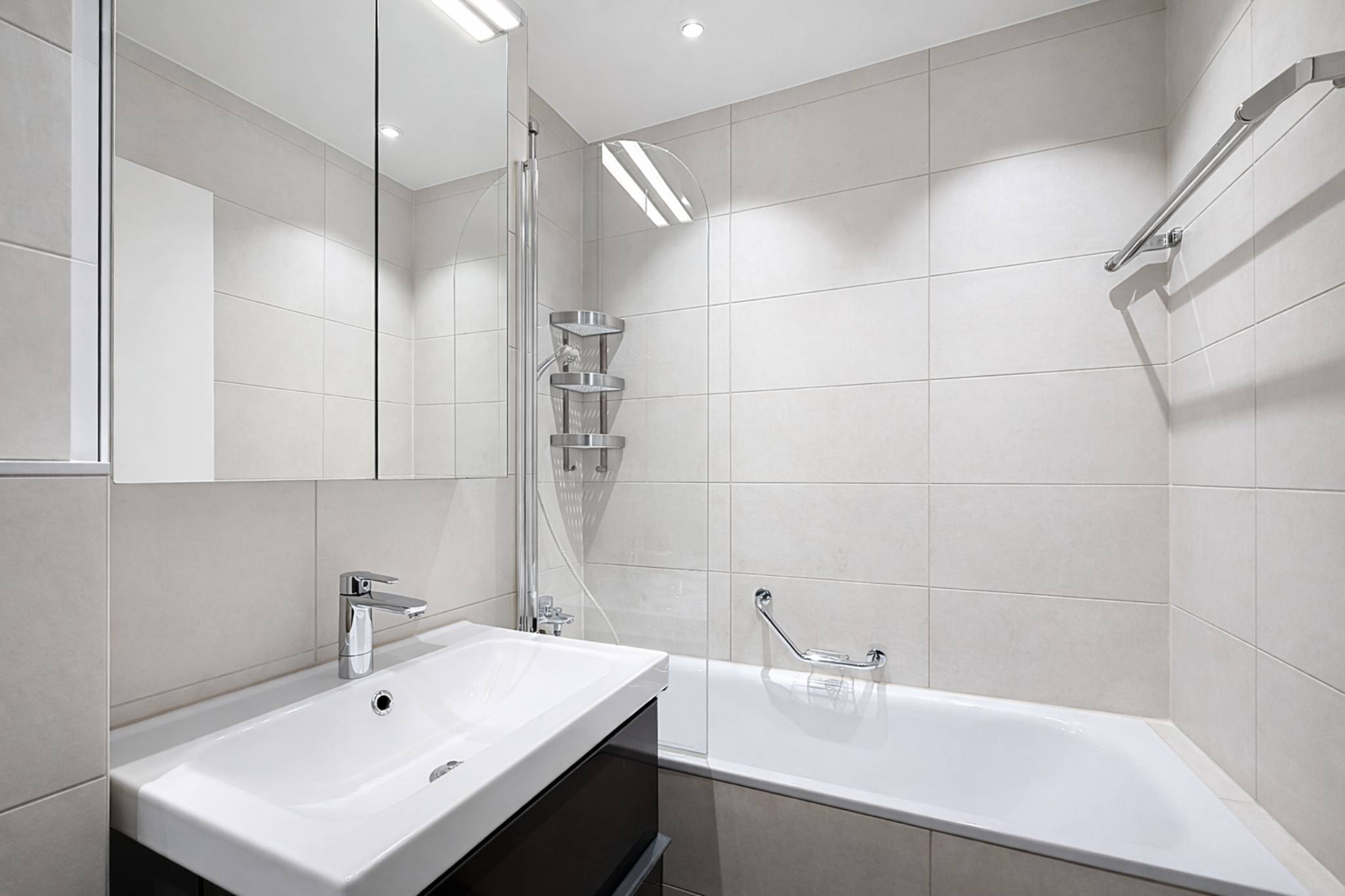 Appartement 5.5 pièces rénové avec studio indépendant