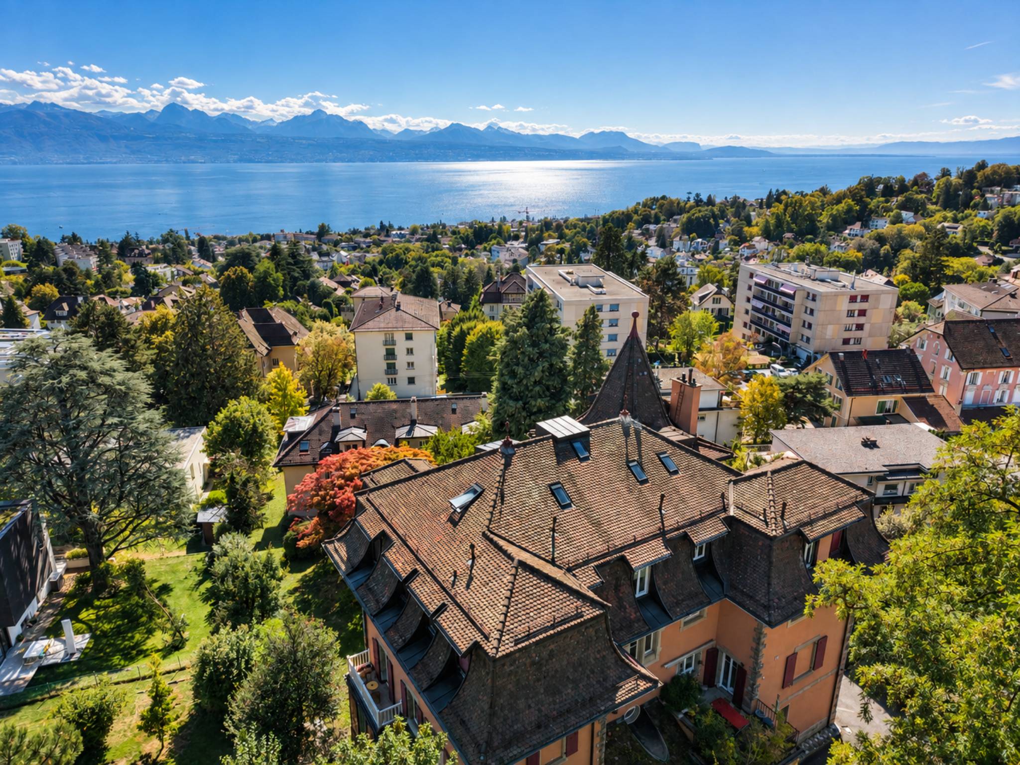 4.5 pièces de caractère dans une demeure du début du XXe siècle, face au lac