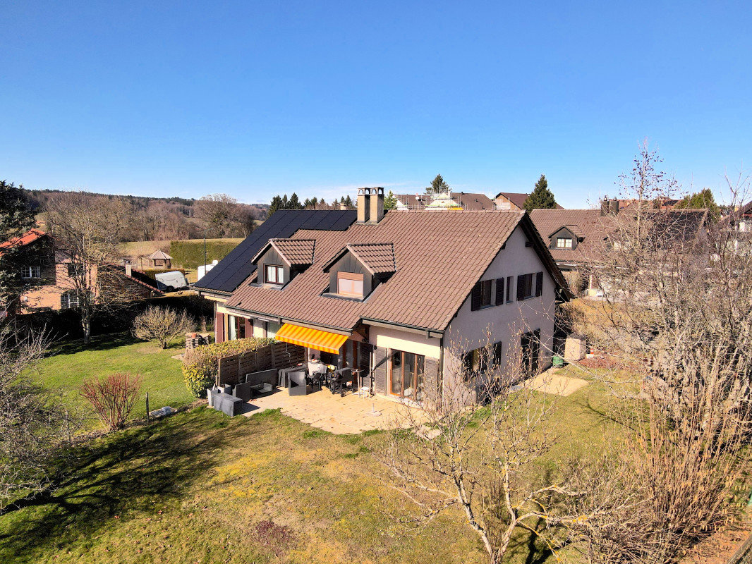 Villa mitoyenne de 5.5 pièces