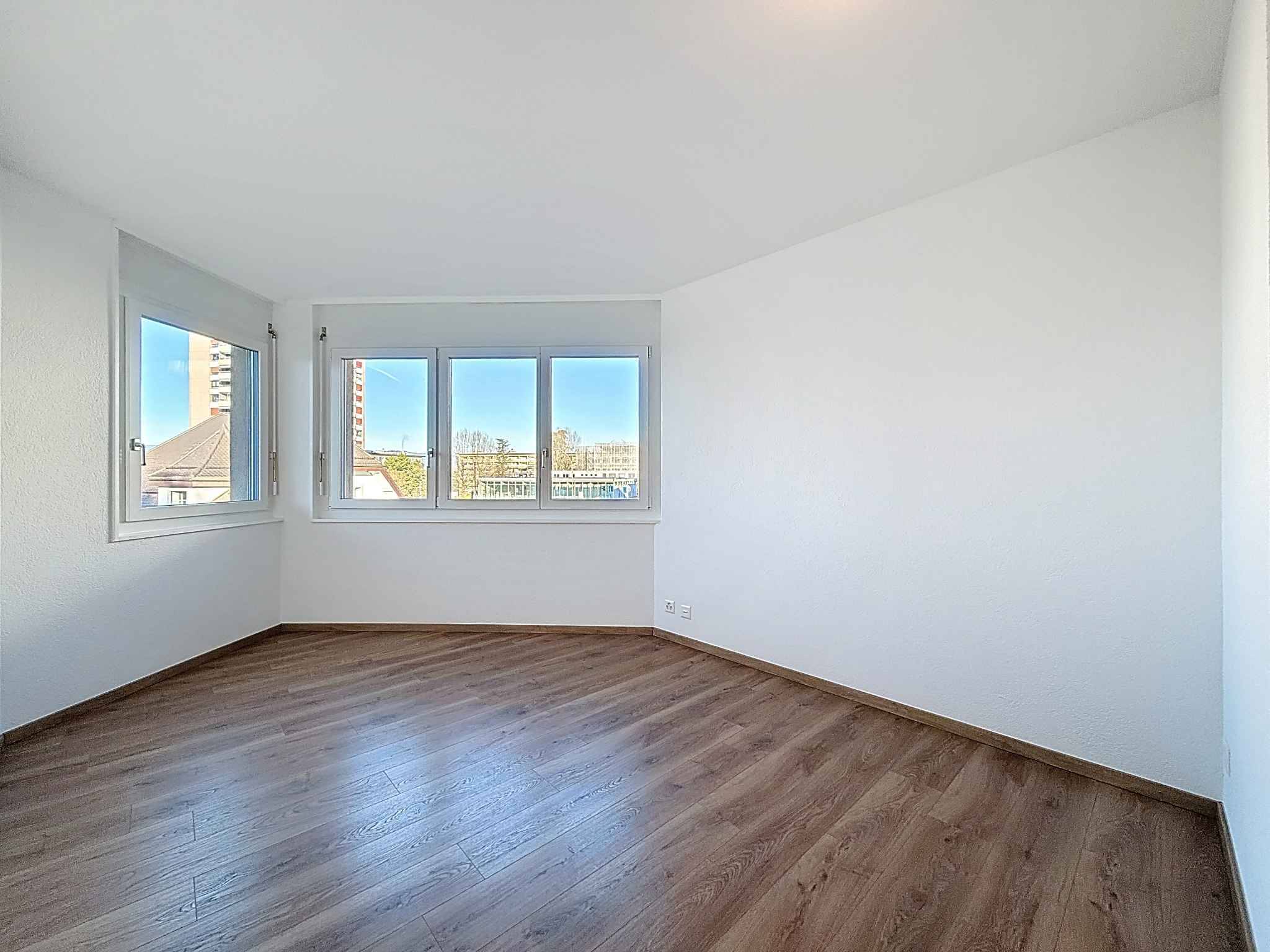 Appartement 5.5 pièces rénové avec studio indépendant