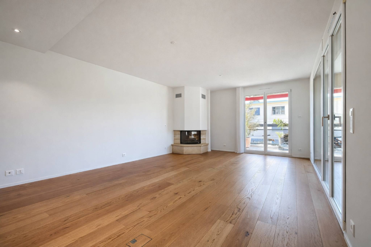 Appartement de standing de 4.5 pièces au cadre sécurisé et verdoyant