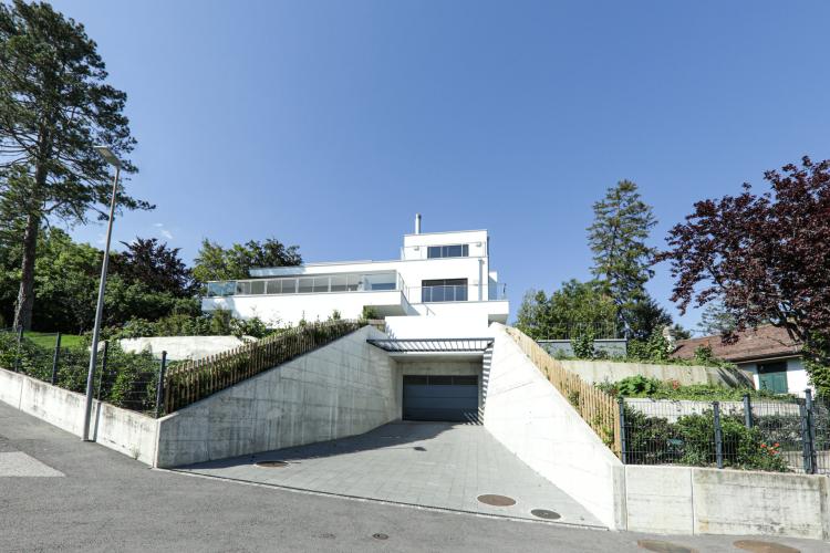 Maison de luxe avec vue imprenable à Pully