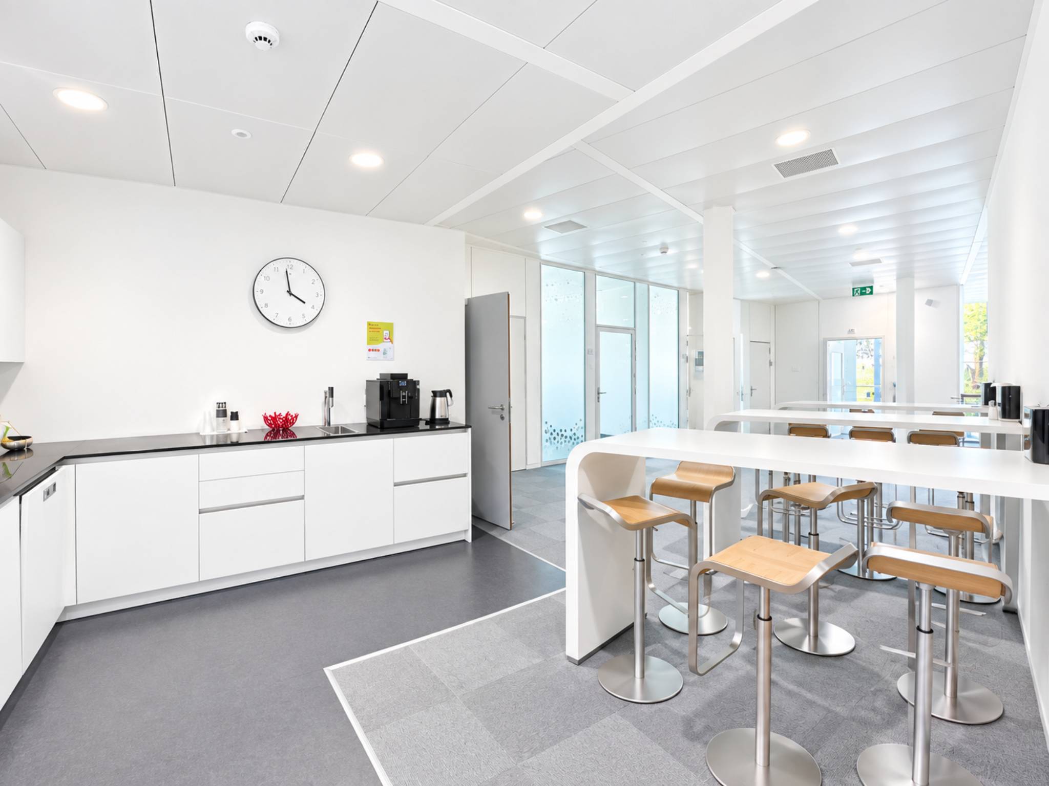 LABORATOIRES & BUREAUX PLUG & PLAY À LOUER — BIOPÔLE LAUSANNE