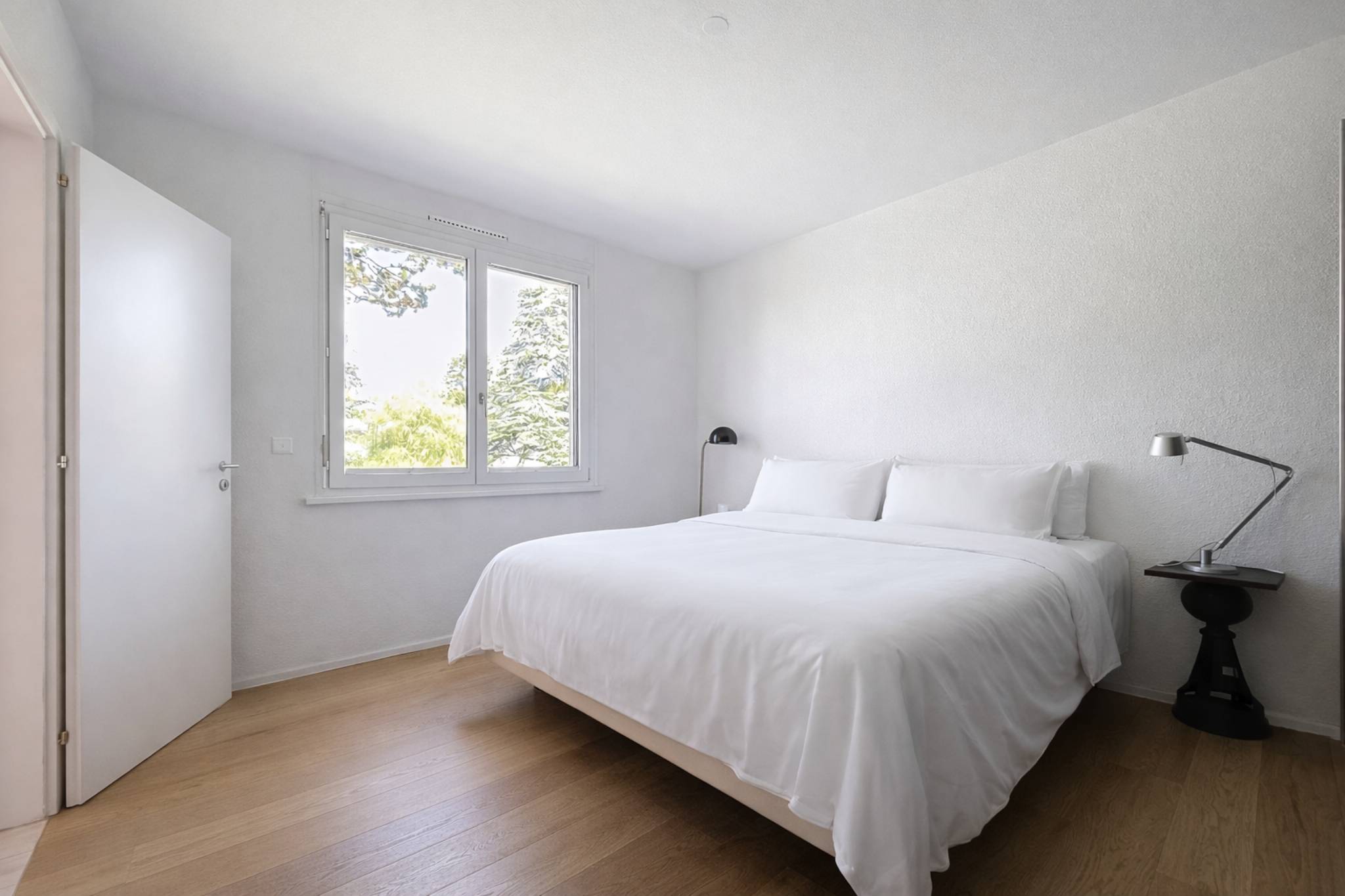 Appartement de standing de 4.5 pièces au cadre sécurisé et verdoyant