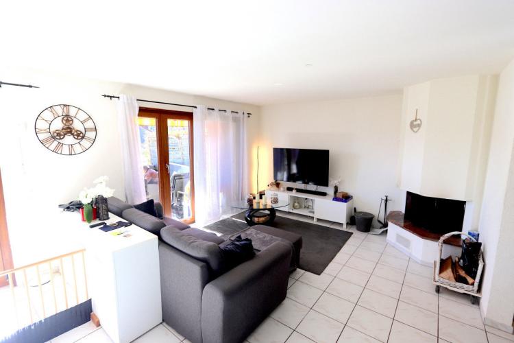 Villa mitoyenne de 5.5 pièces