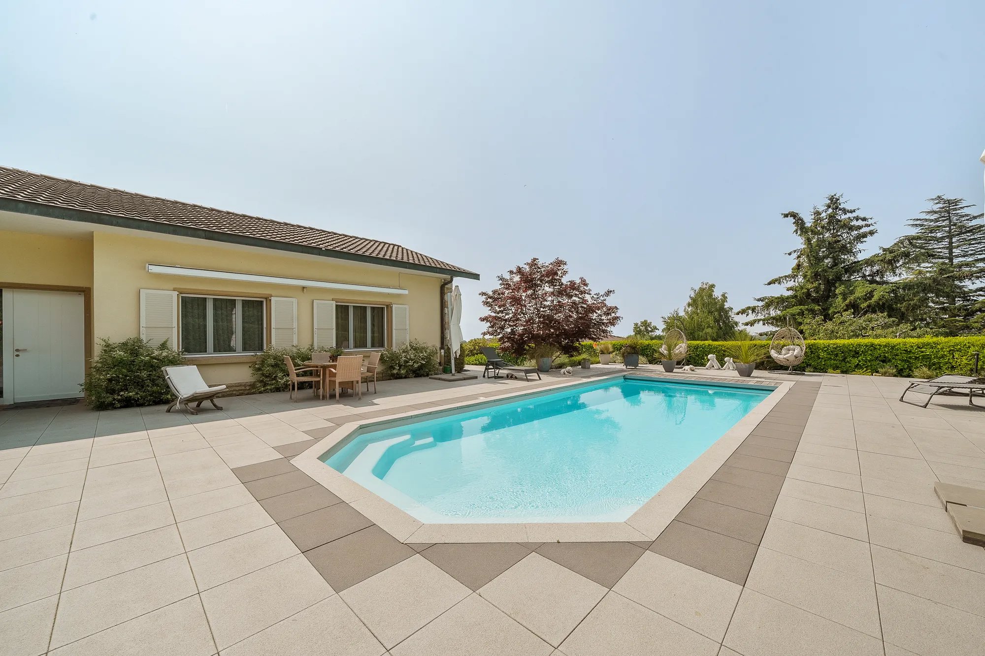 6 Chambres à Vendre à Sully