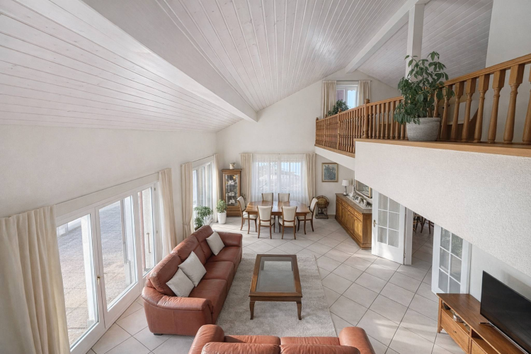 Villa avec piscine chauffée et vue dégagée à Villars-Sainte-Croix