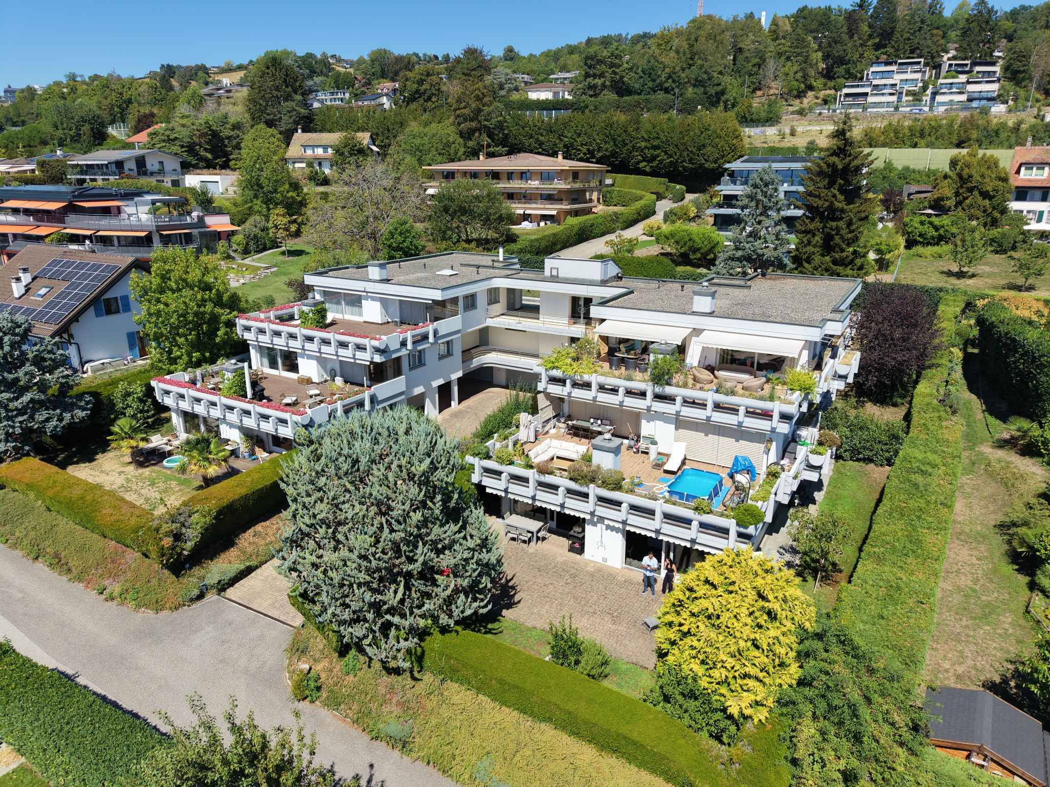 Appartement en rez-de-jardin de plus 145 m2